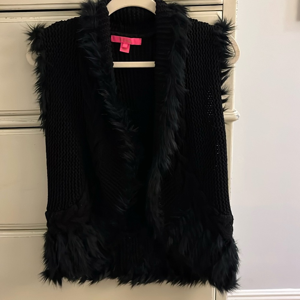 Lilly Pulitzer faux fur trimmed knit vest size XS, no wear, excellent condition